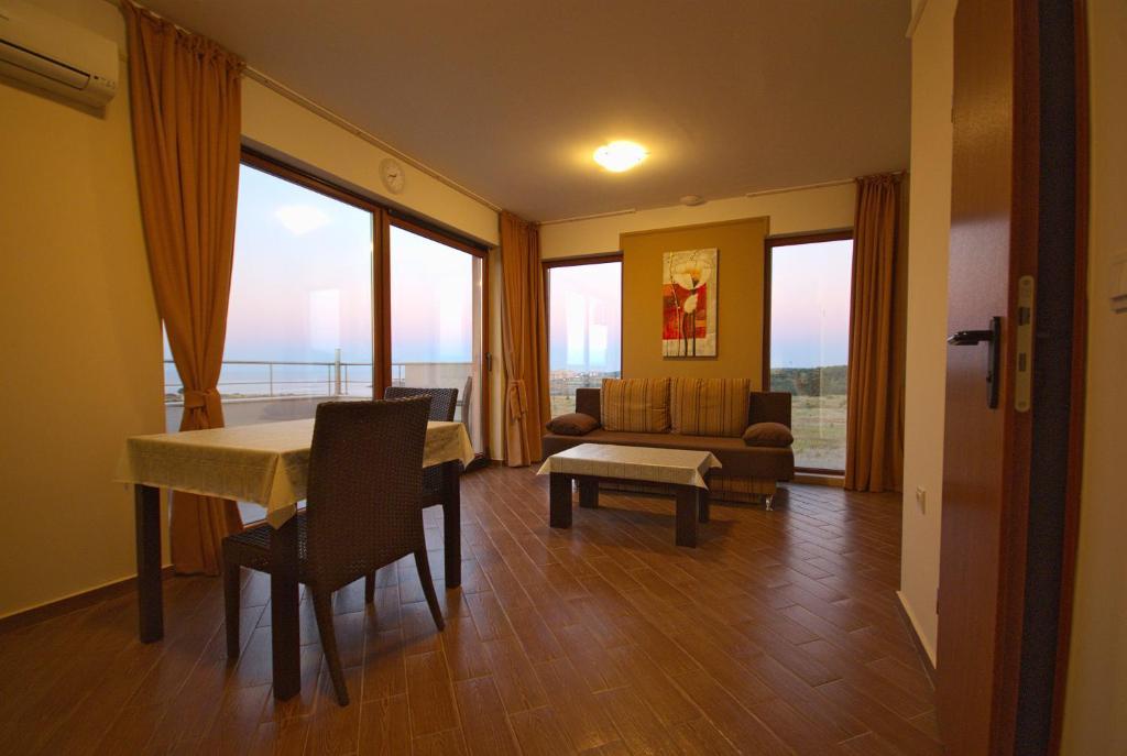Seagarden Villa Resort Lozenets Habitación foto