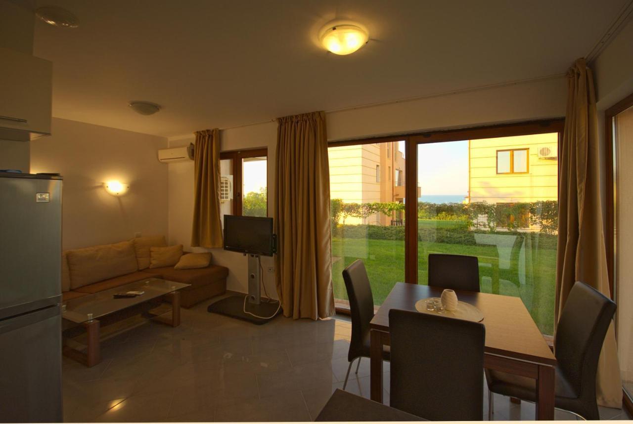 Seagarden Villa Resort Lozenets Habitación foto